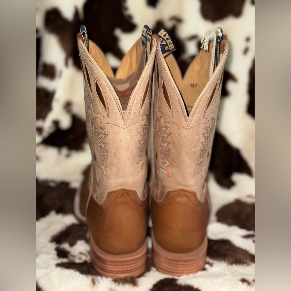 Hyer Mulberry Brown Western Cowboy Boots - Picture 3 of 4